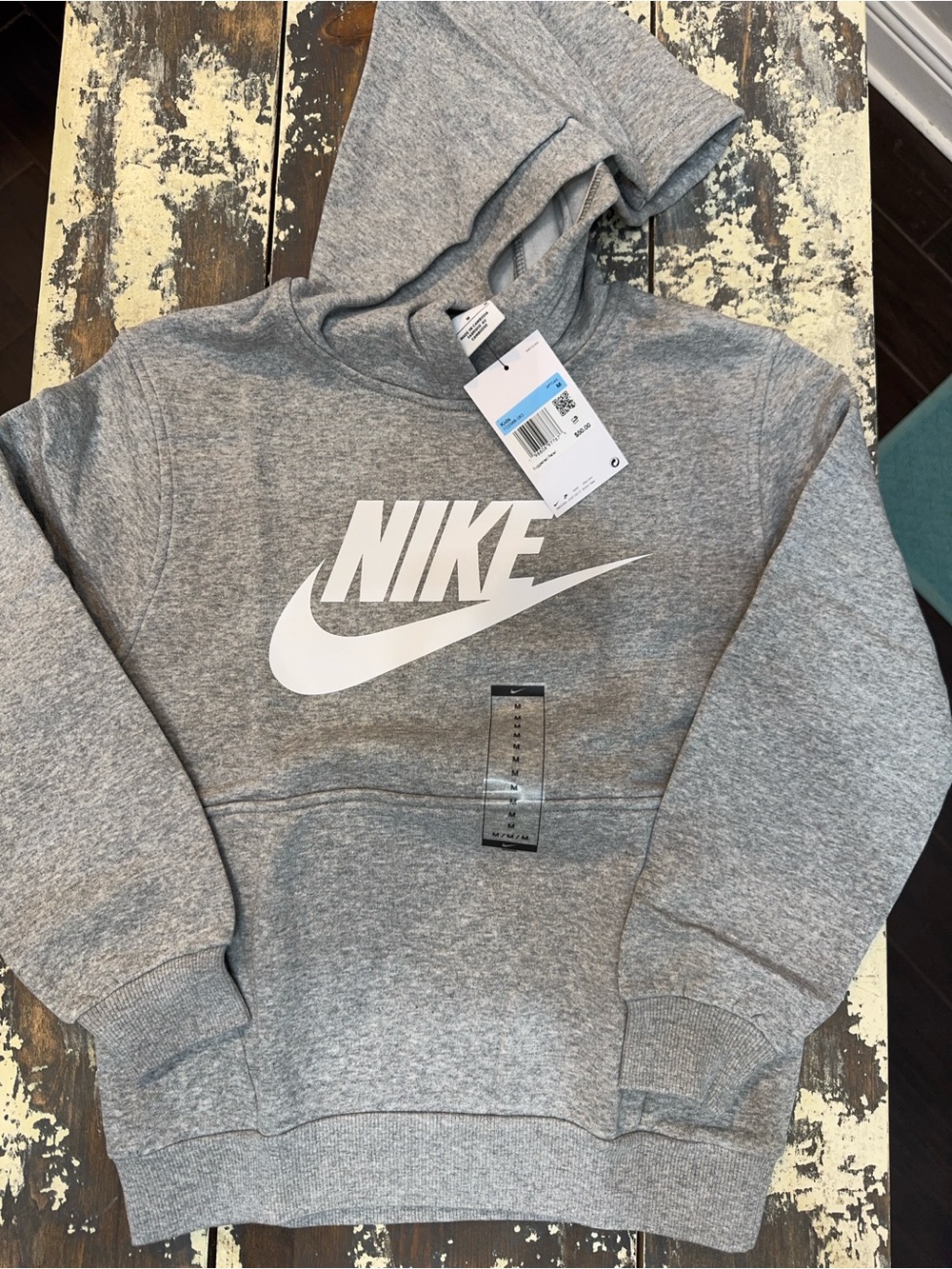 Kids Unisex M Nike Heather Gray Hoodie with White Swoosh
